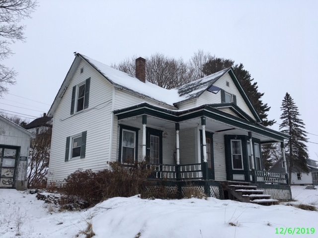 123 Lake Street
