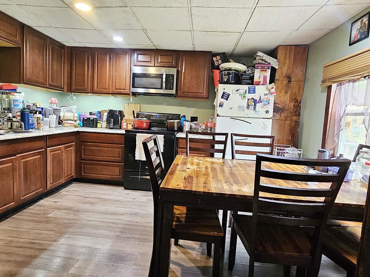 Kitchen - Back House