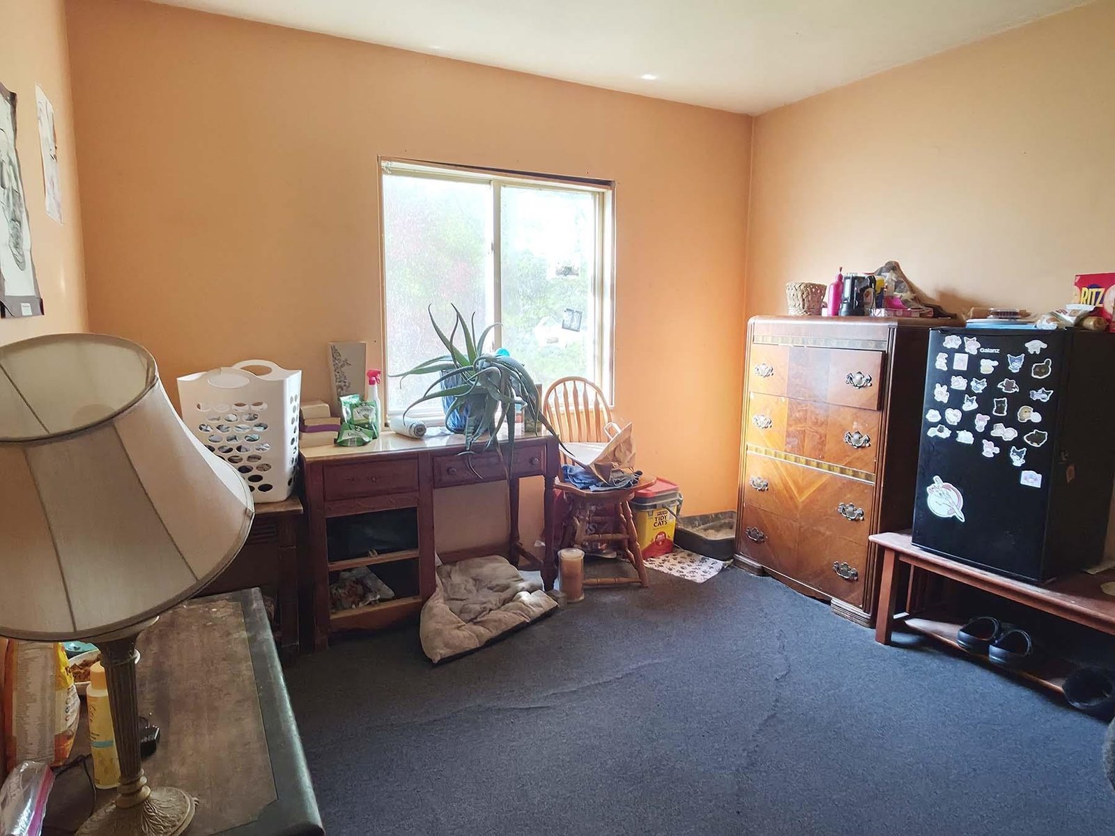 Adjoining Bedroom Living Space - Front House
