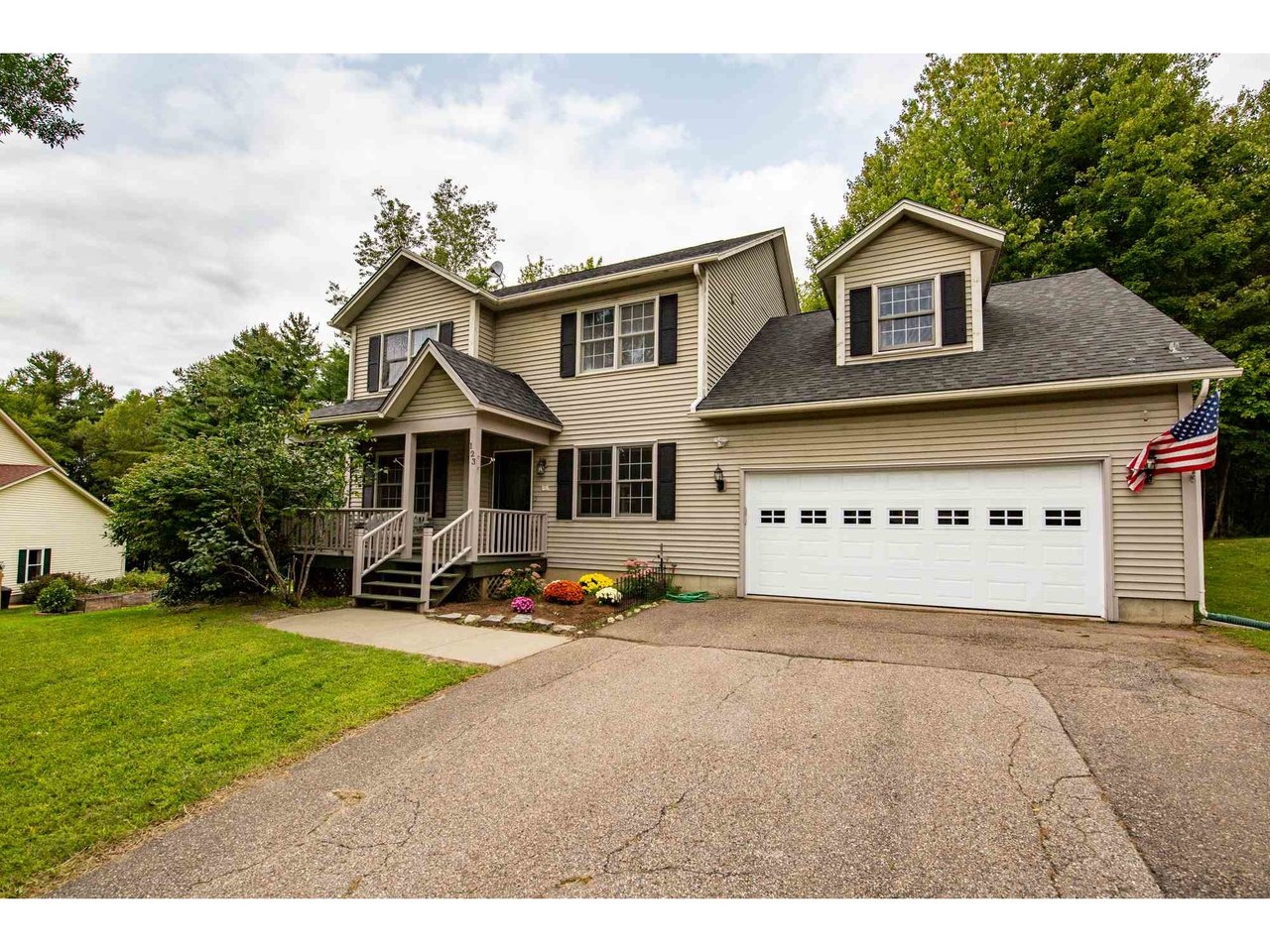 123 Maplewood Avenue