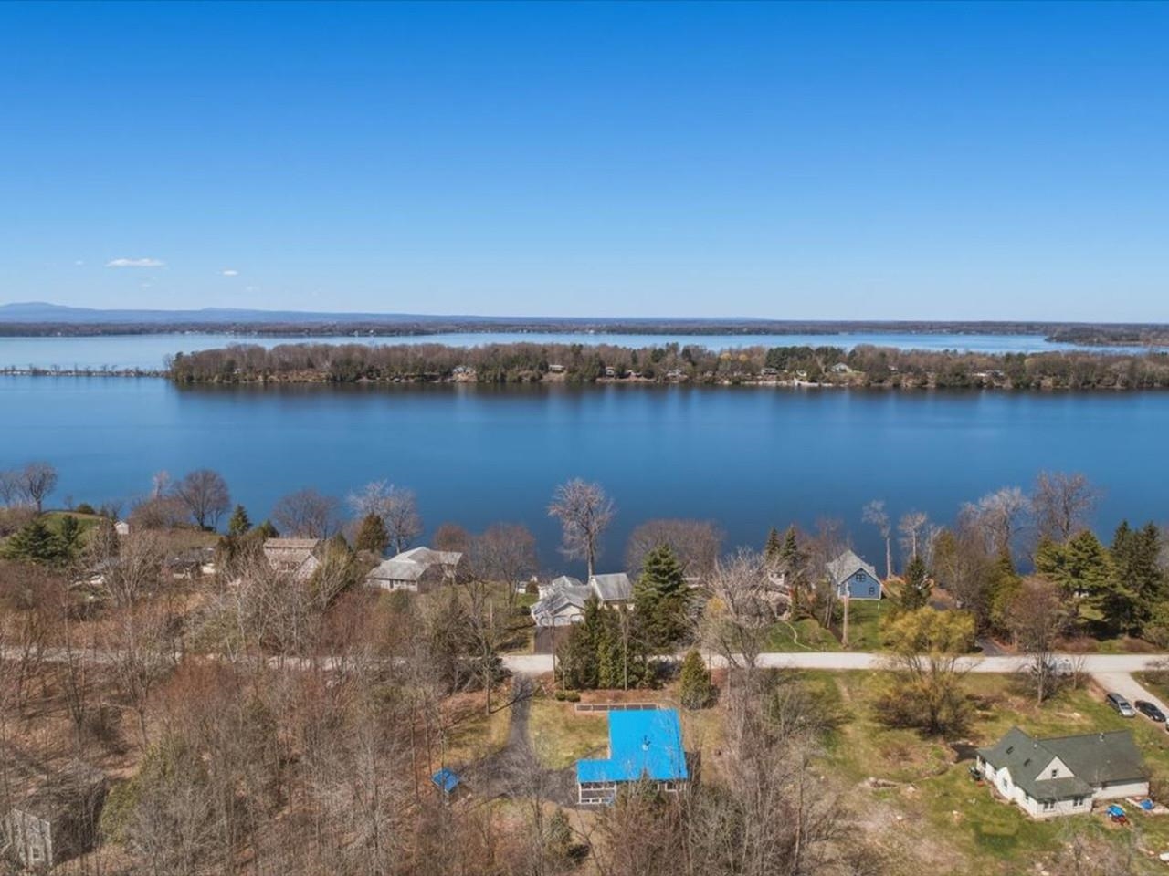 Lake Access on Carry Bay