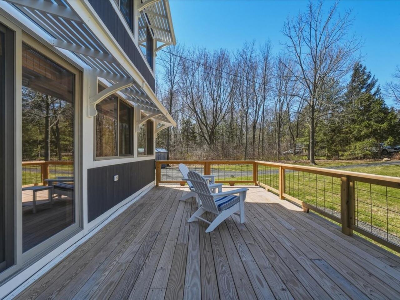 1233 Blockhouse Point Road