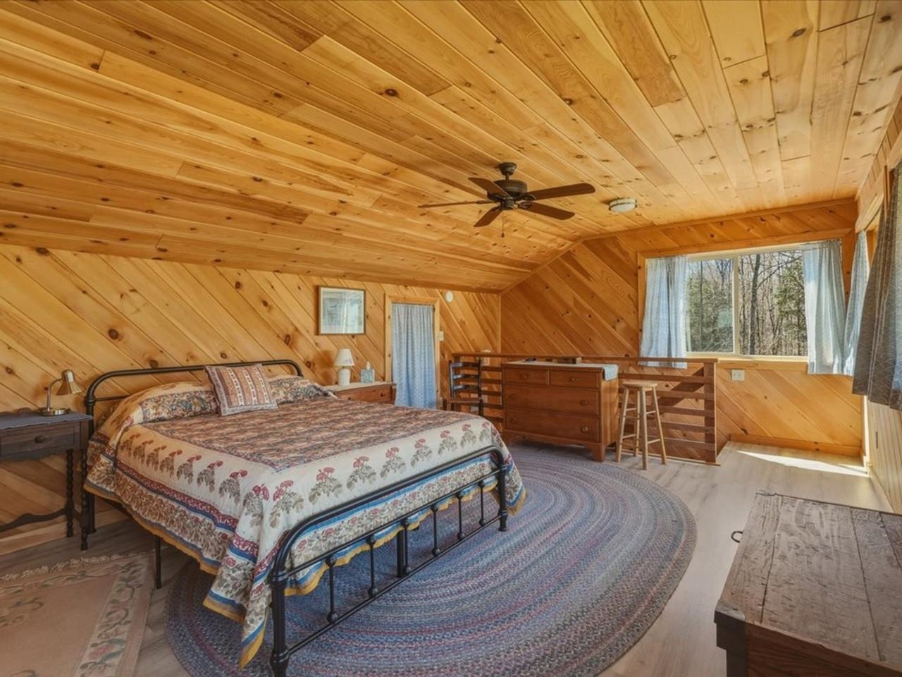 1233 Blockhouse Point Road