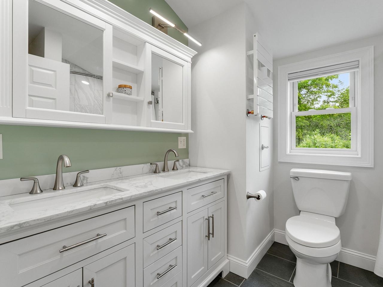2nd floor bathroom