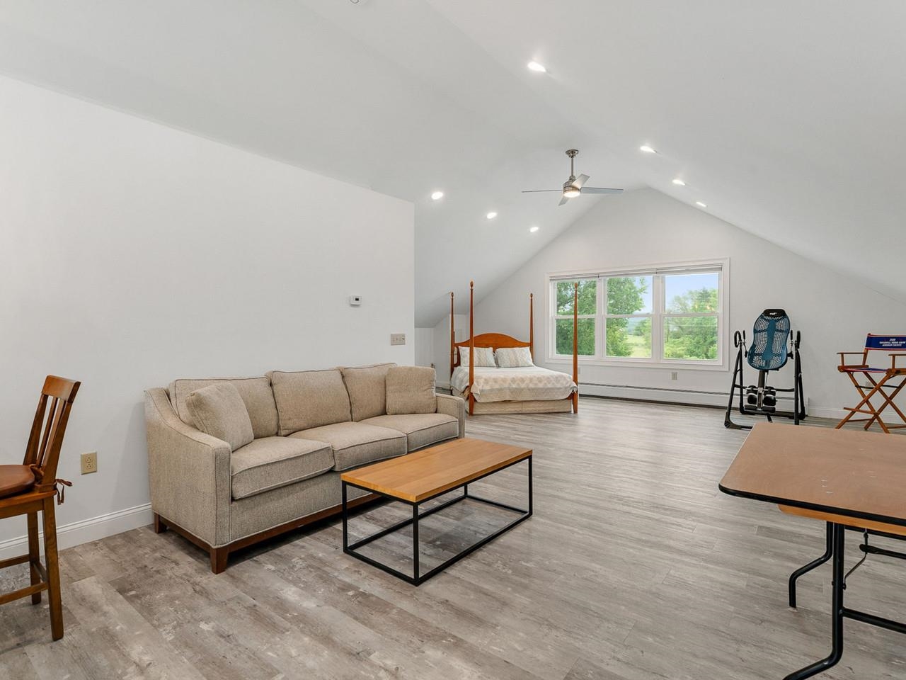 Apt living room
