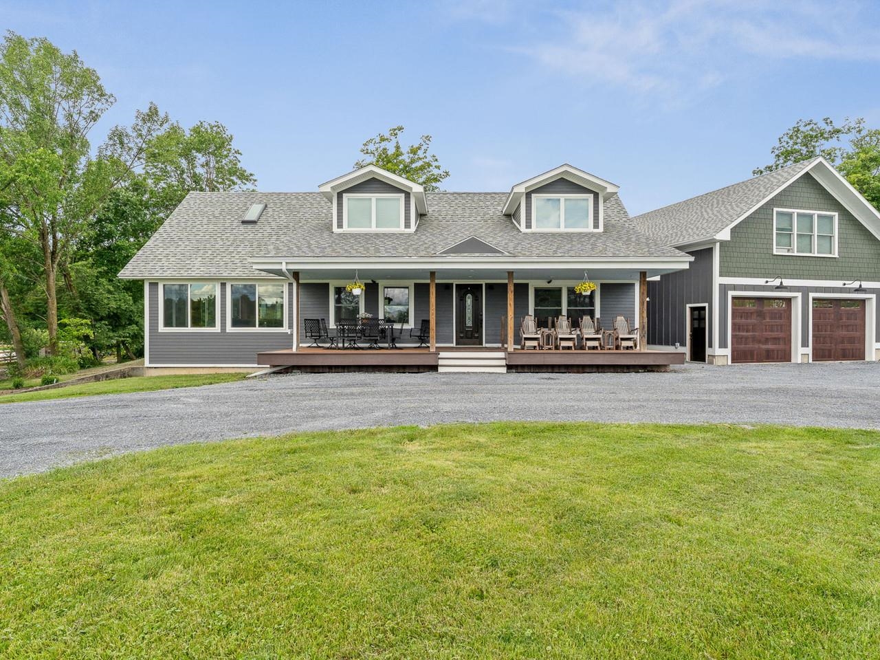 1233 Satterly Road