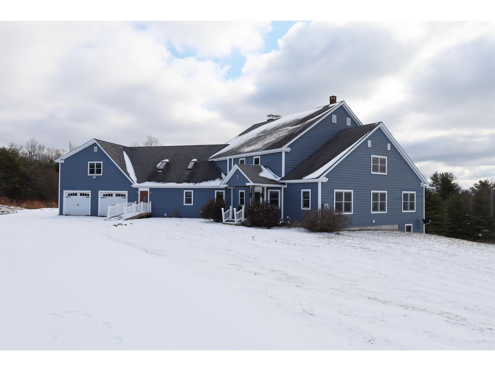 1235 Rogers Hill