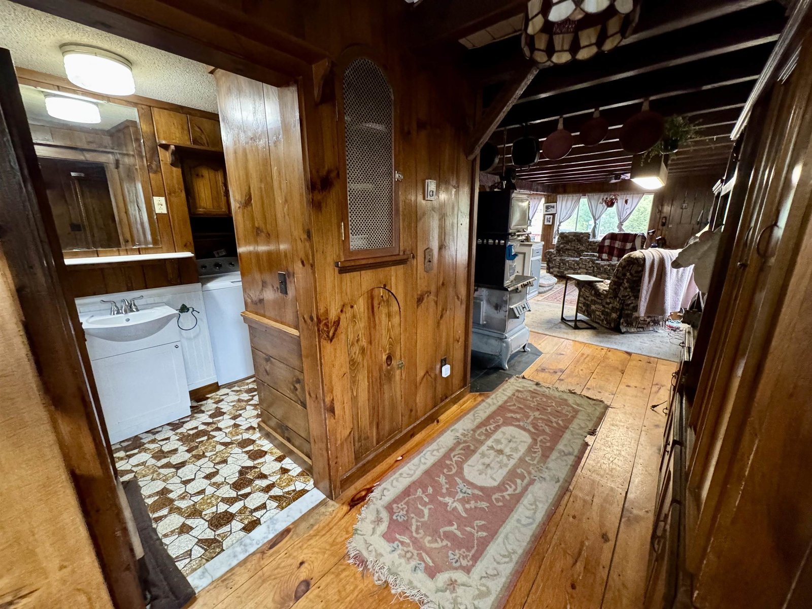 1238 Halls Lake Road
