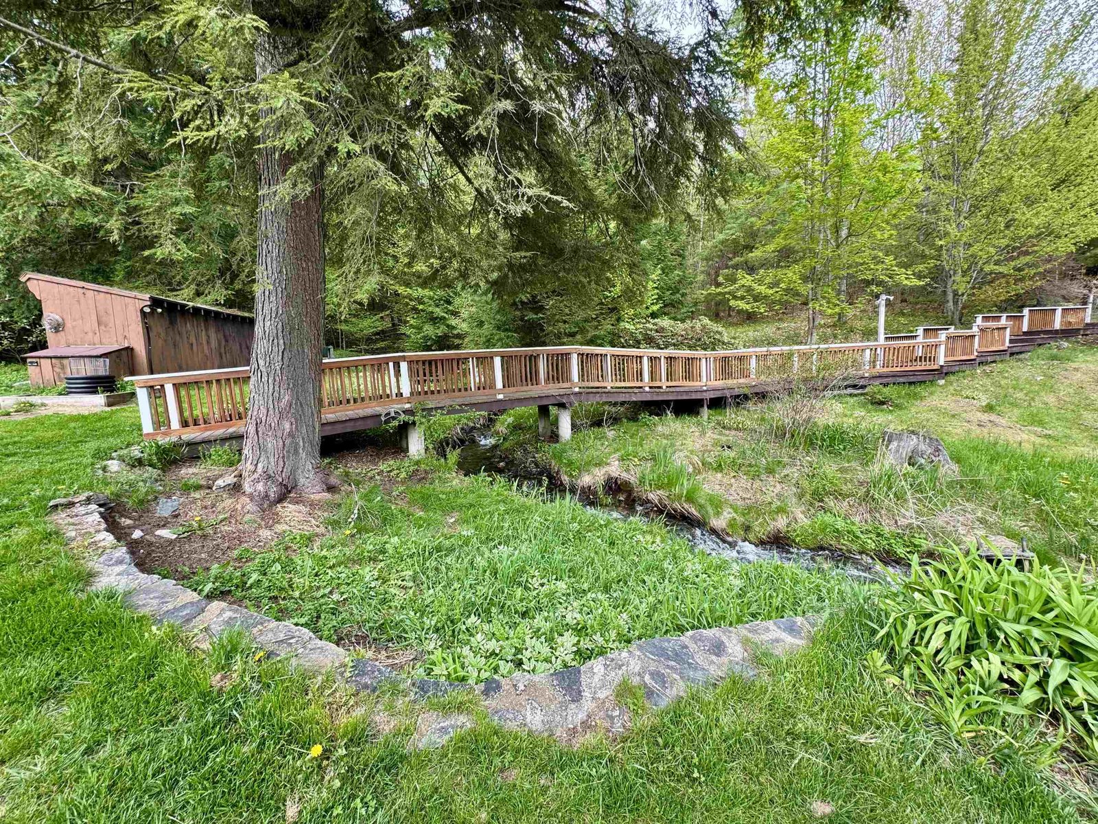 1238 Halls Lake Road