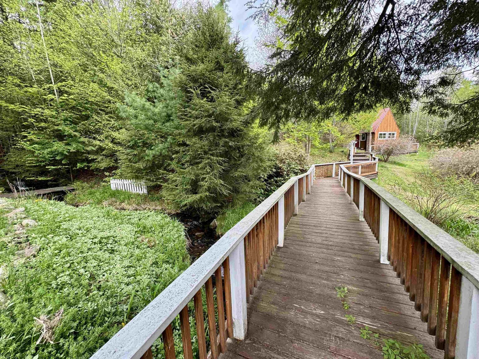 1238 Halls Lake Road