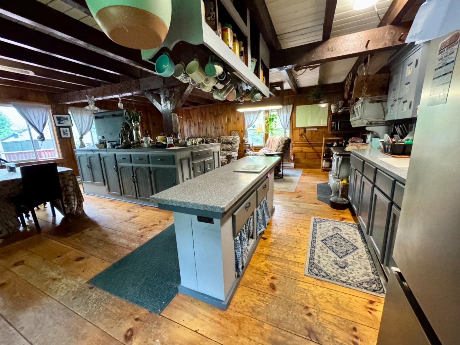 1238 Halls Lake Road