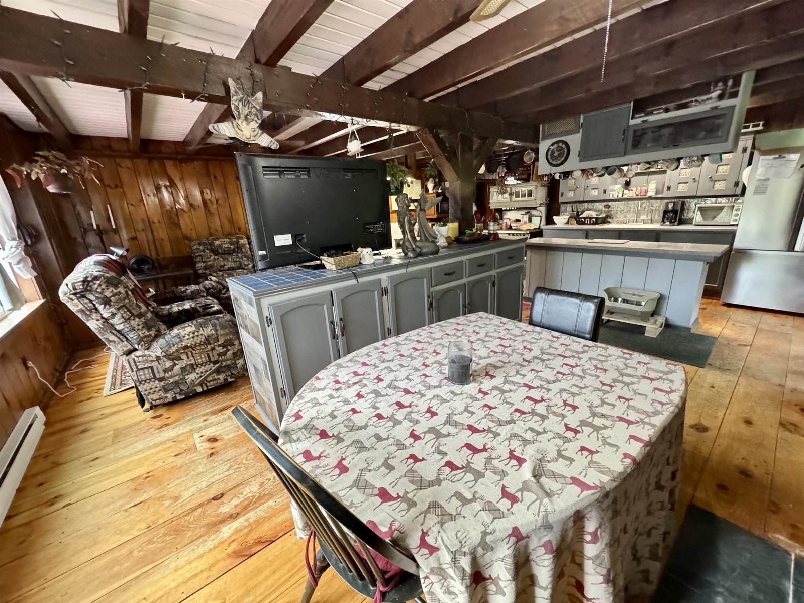 1238 Halls Lake Road