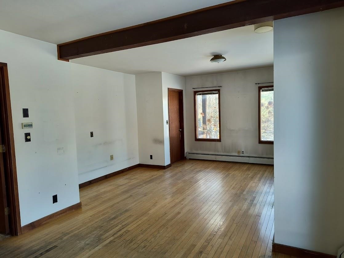 First floor Livingroom