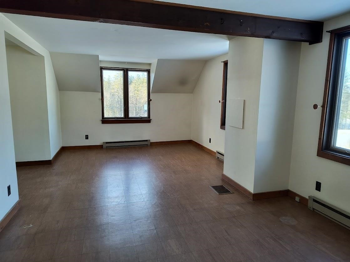 Large Upstairs Livingroom