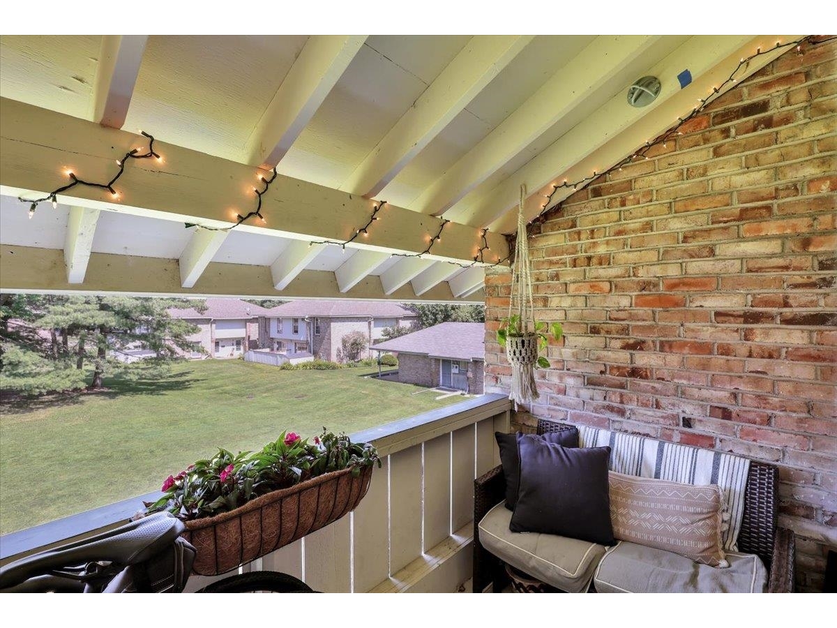 124 Ledgewood Circle, Unit 202