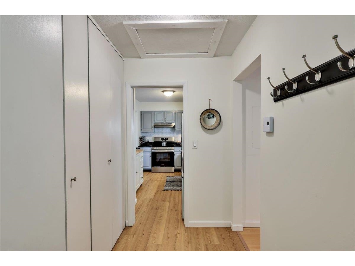 124 Ledgewood Circle, Unit 202