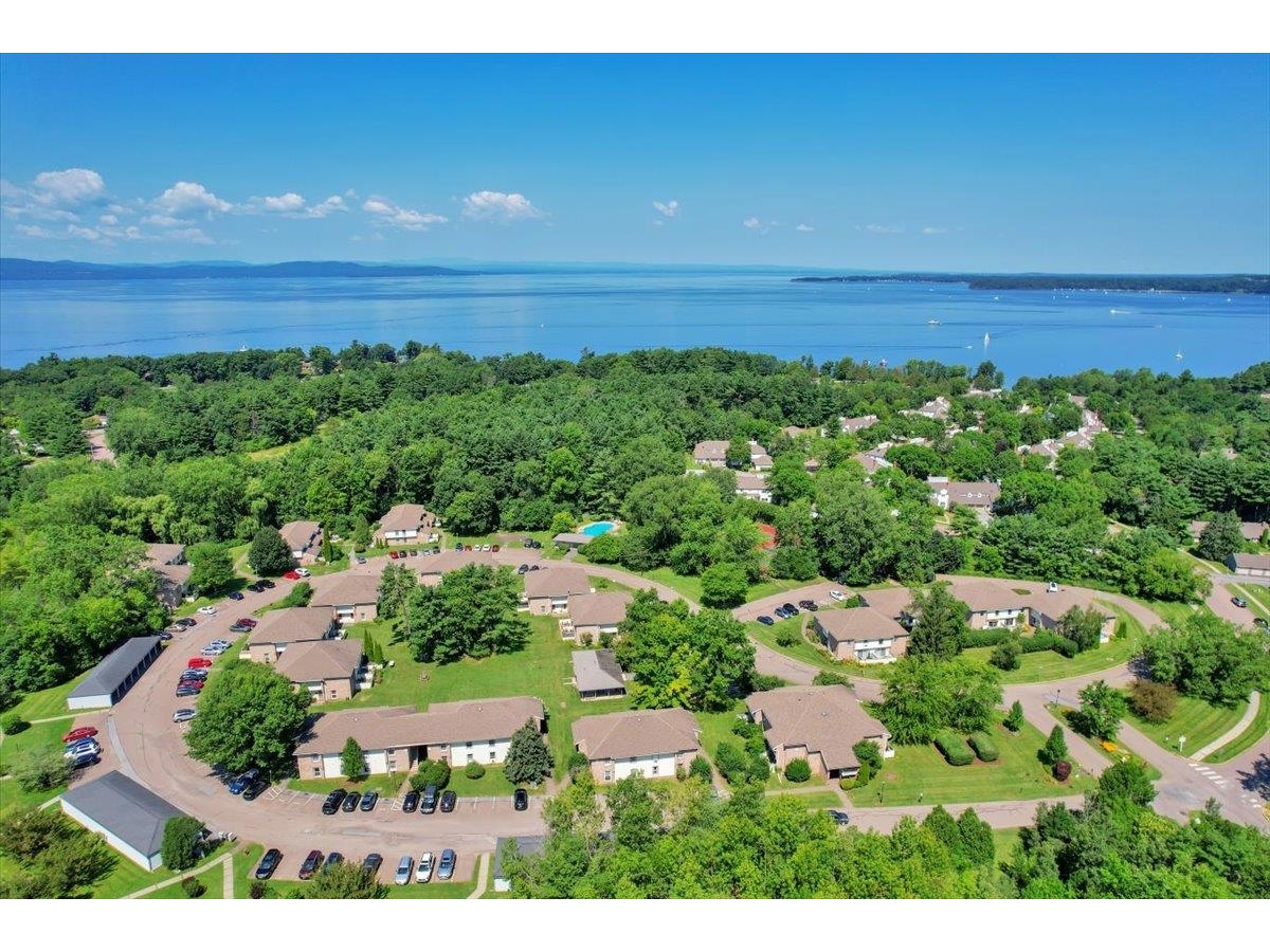 124 Ledgewood Circle, Unit 202