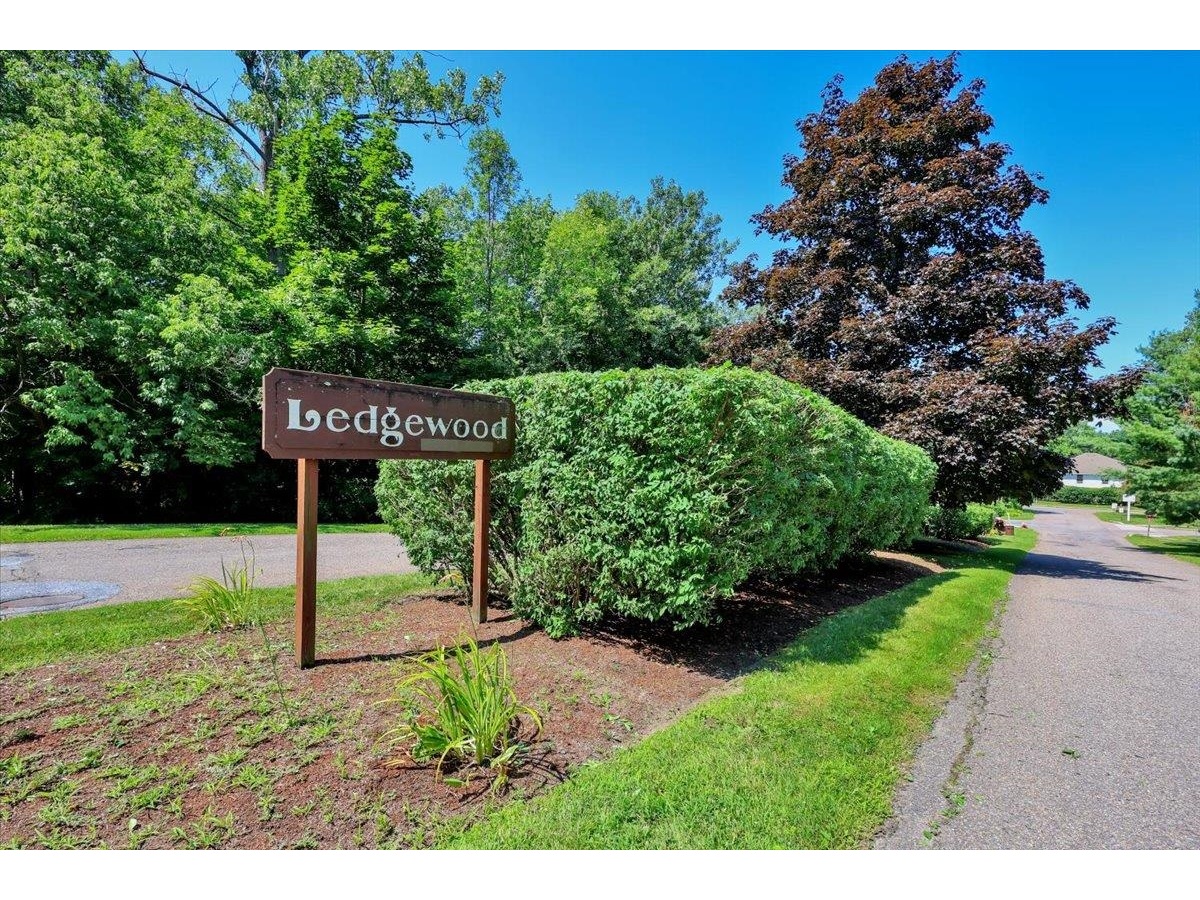 124 Ledgewood Circle, Unit 202