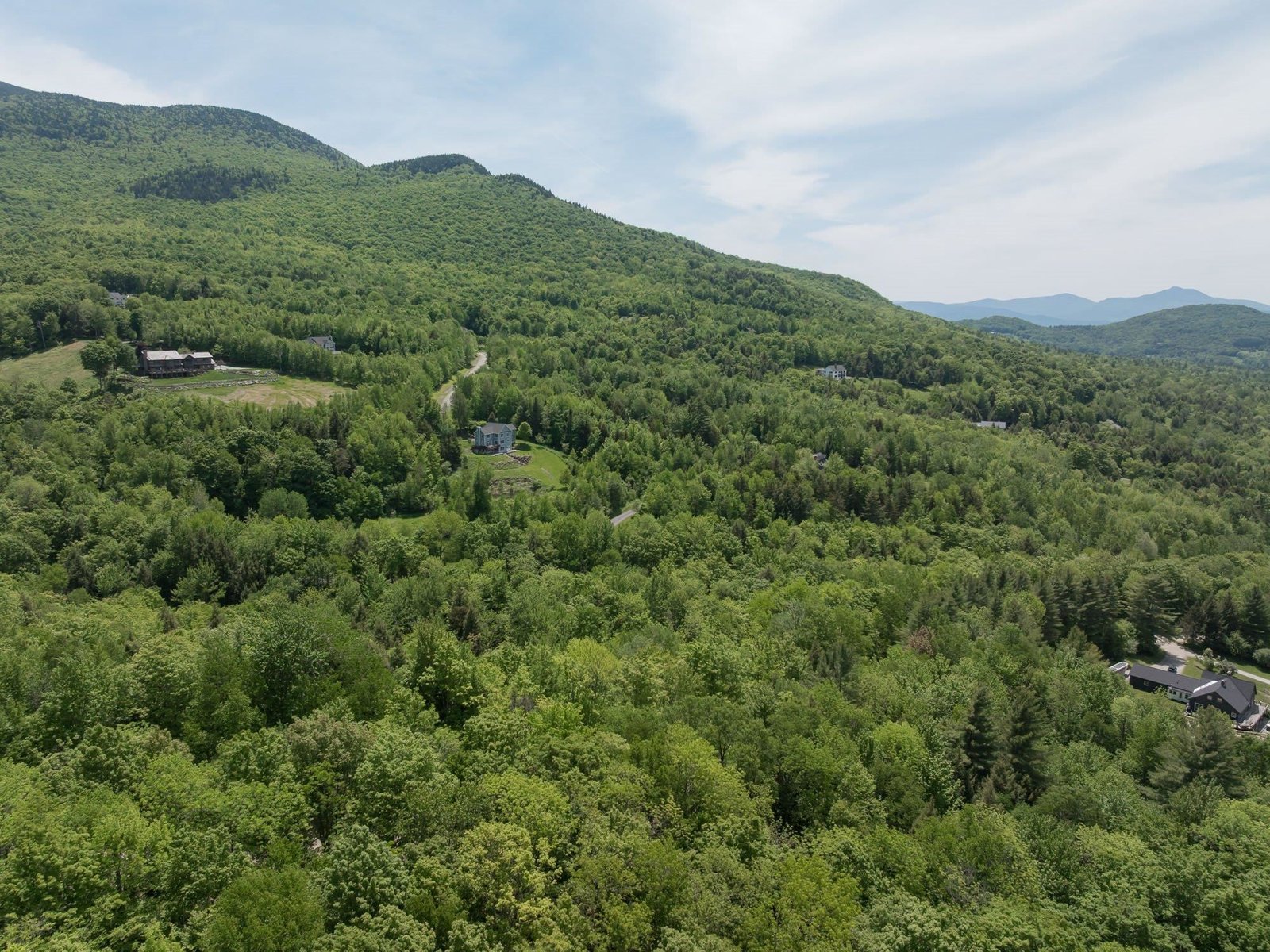 1243 North Hollow Road