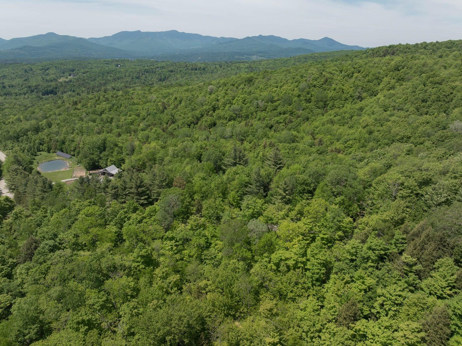 1243 North Hollow Road