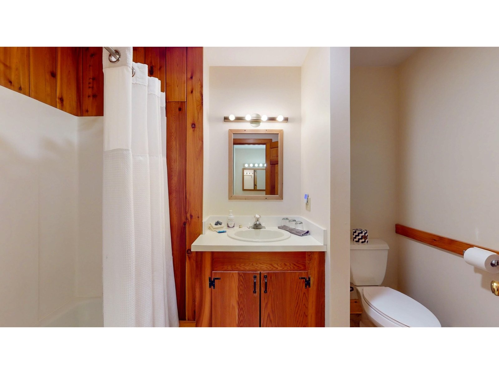 1245 Goshen-Ripton Road