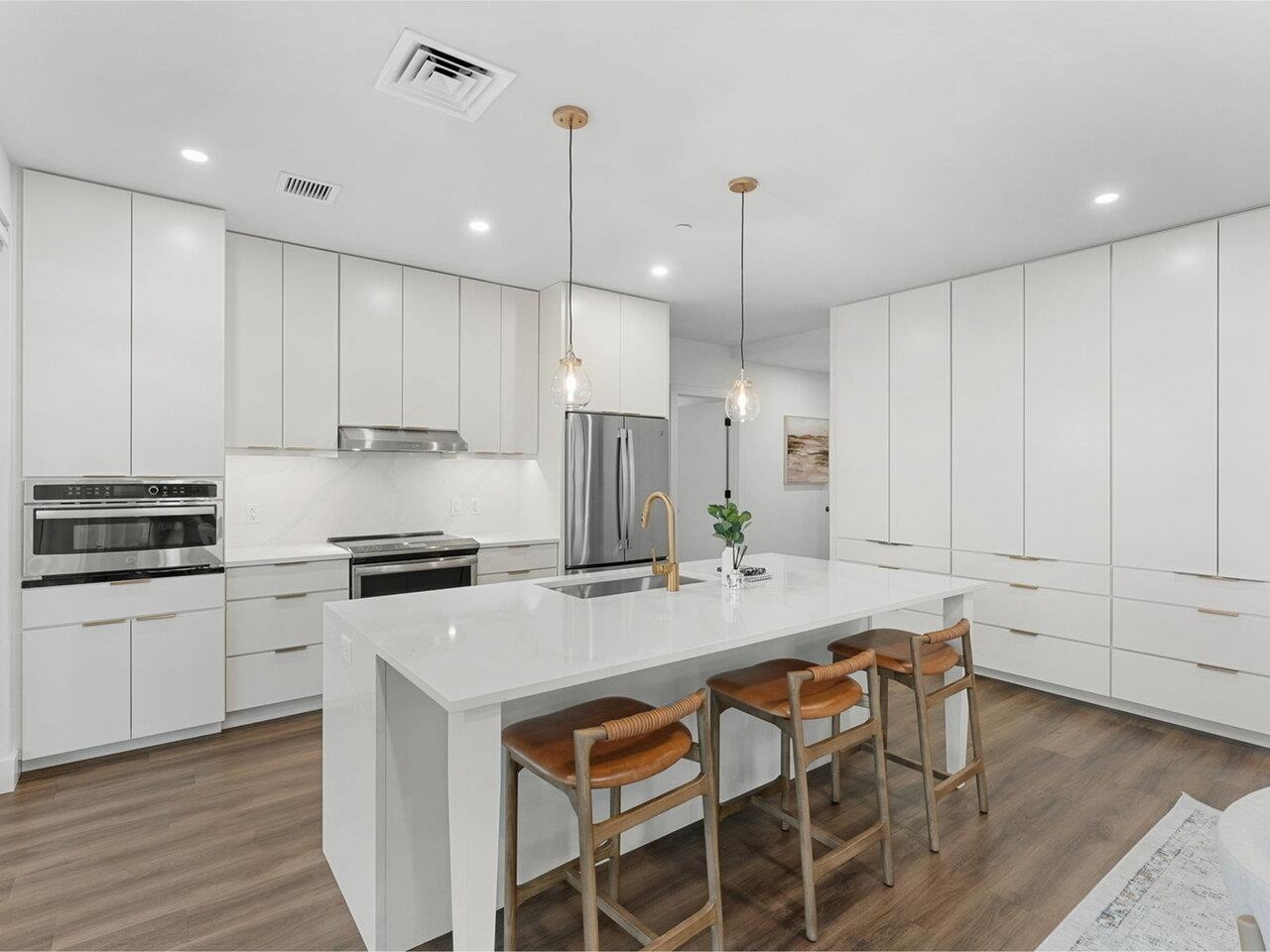 Calcutta gold silestone quartz