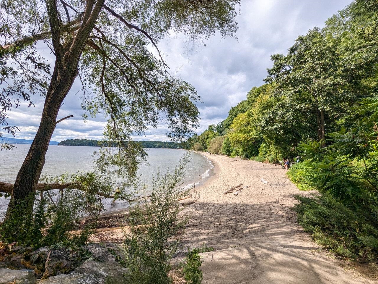 Direct access to Texaco Beach