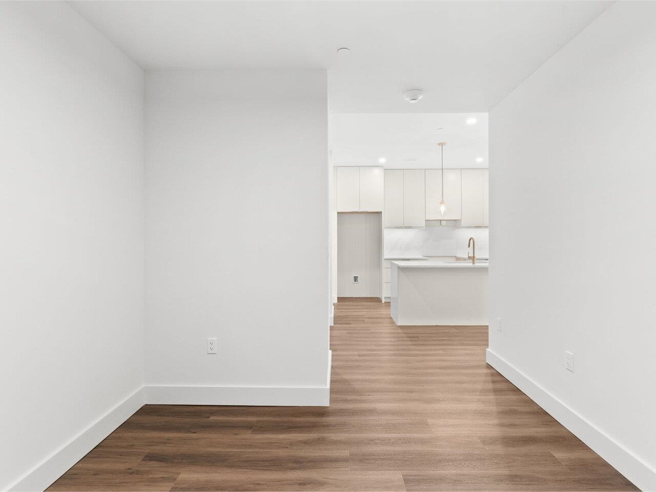 Den looking to kitchen