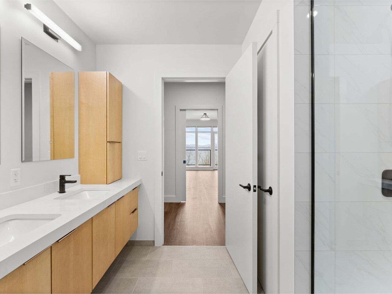Spa-like 3/4 bathroom