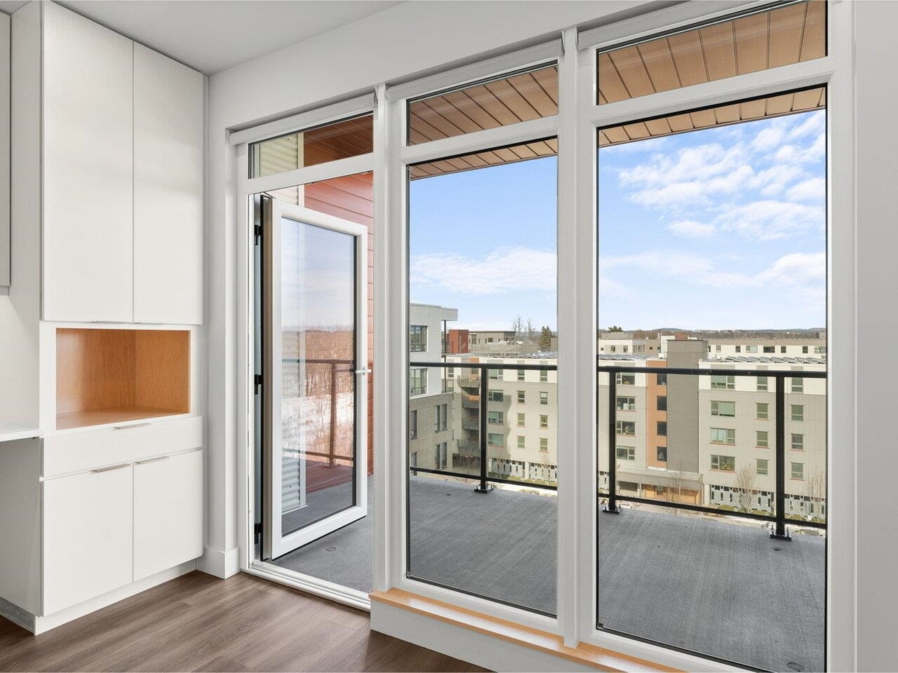 125 Cambrian Way, Unit 604
