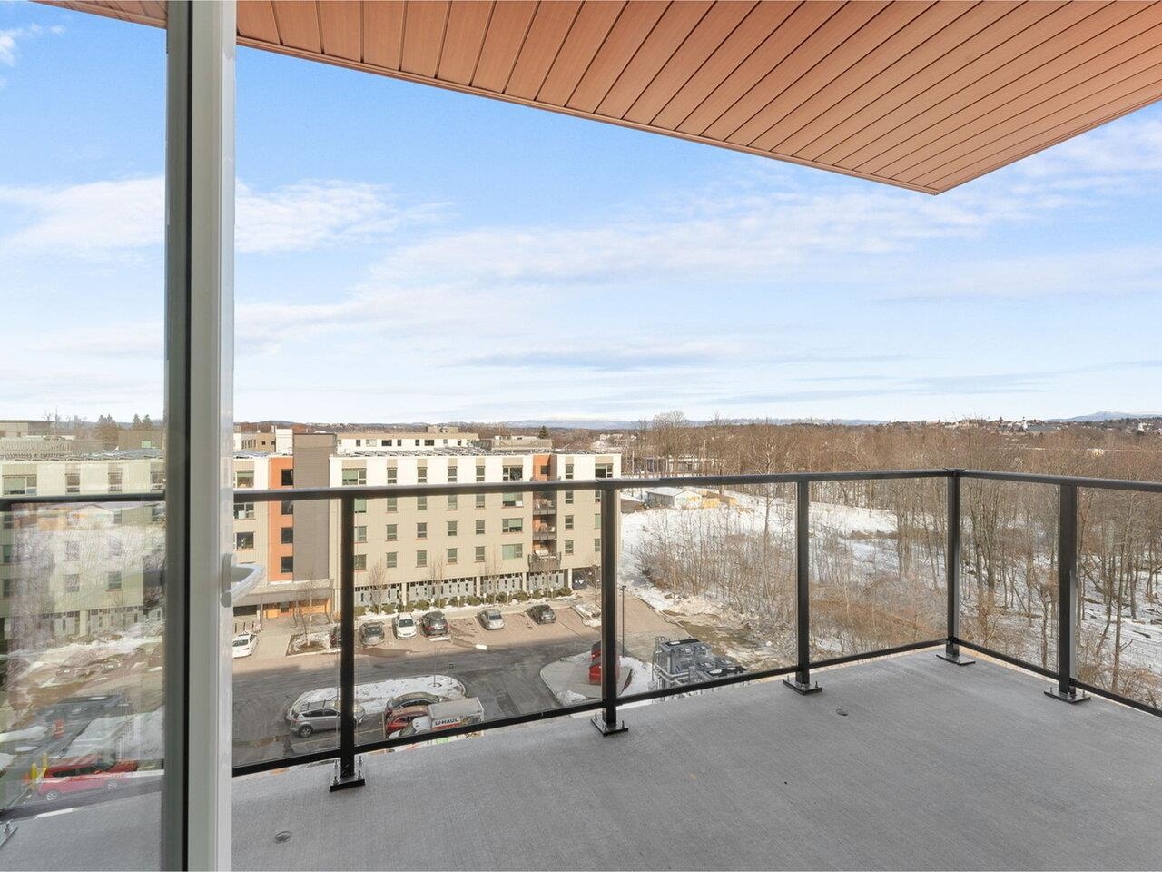 125 Cambrian Way, Unit 604