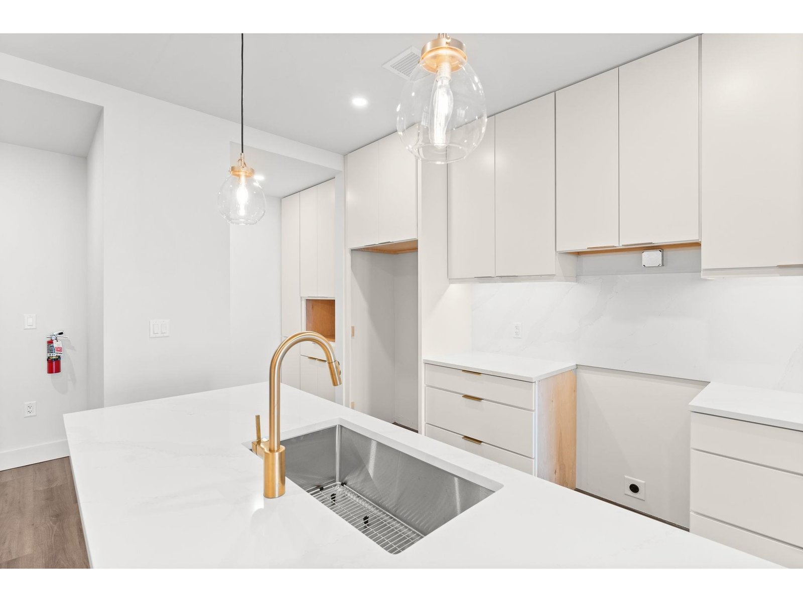 125 Cambrian Way, Unit 605