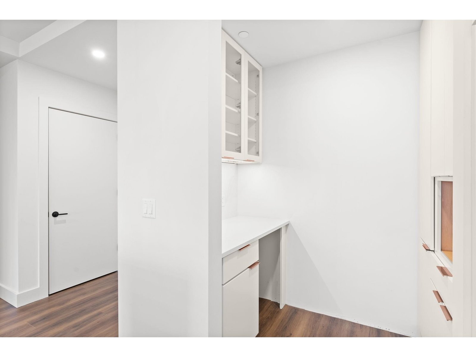 125 Cambrian Way, Unit 605