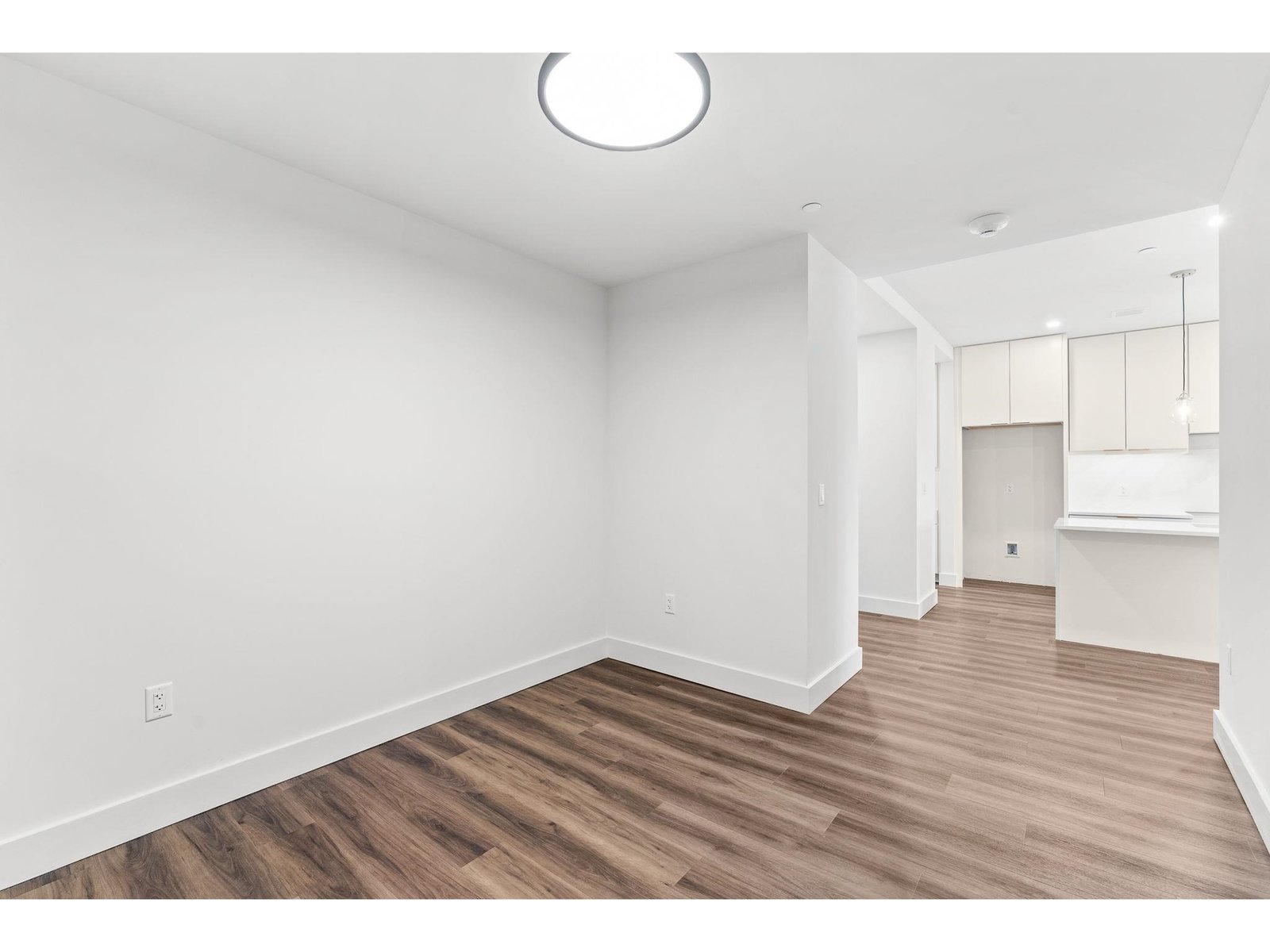 125 Cambrian Way, Unit 605