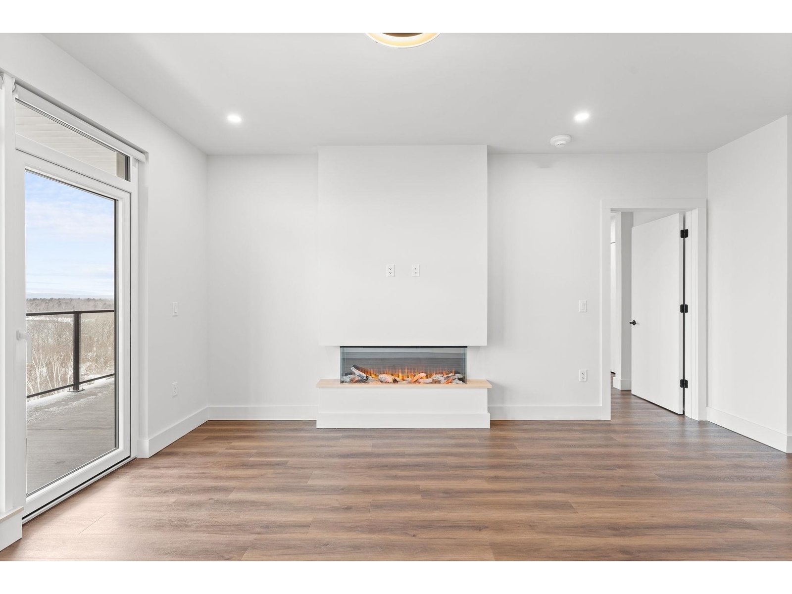 125 Cambrian Way, Unit 605