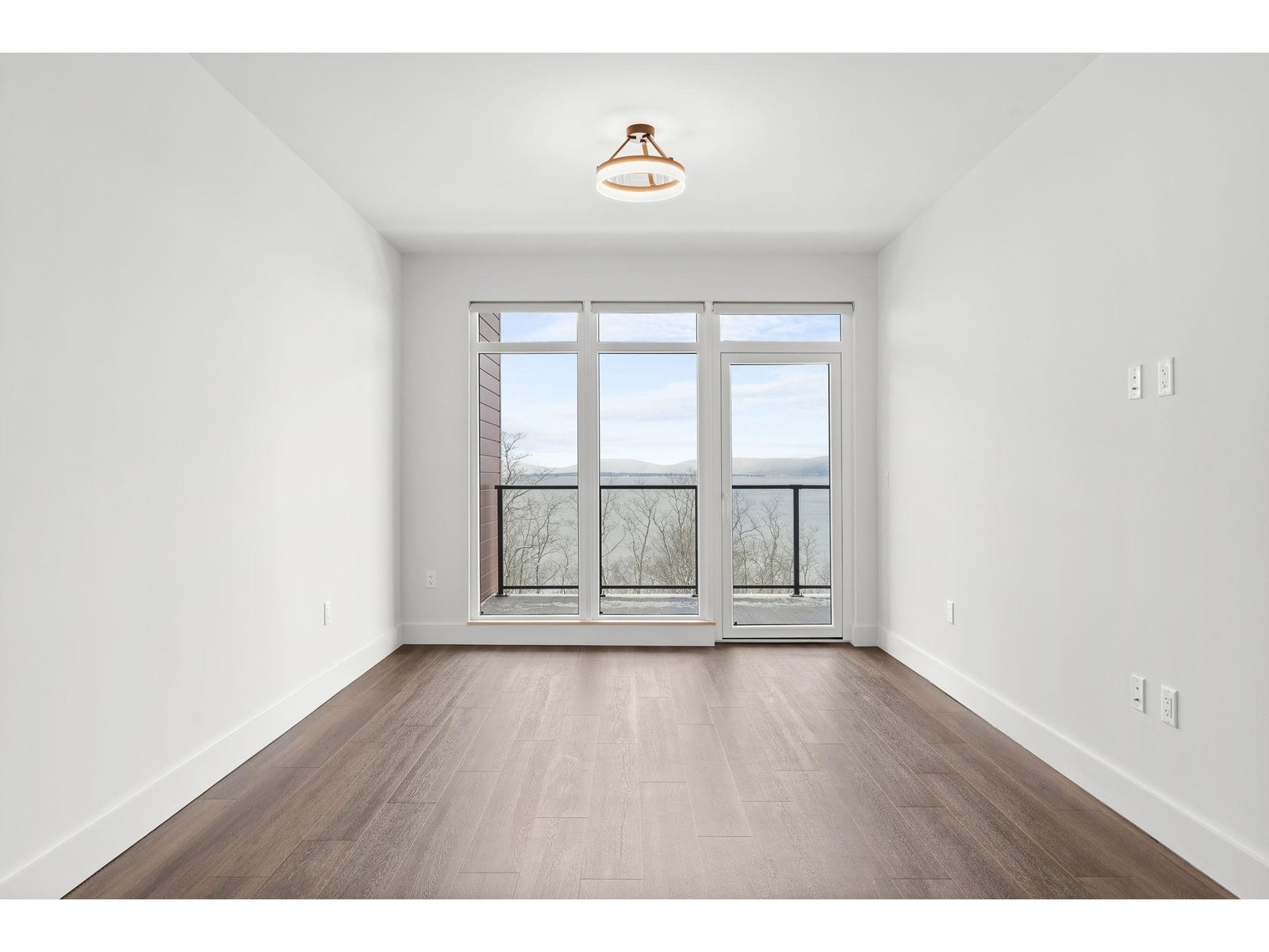 125 Cambrian Way, Unit 605