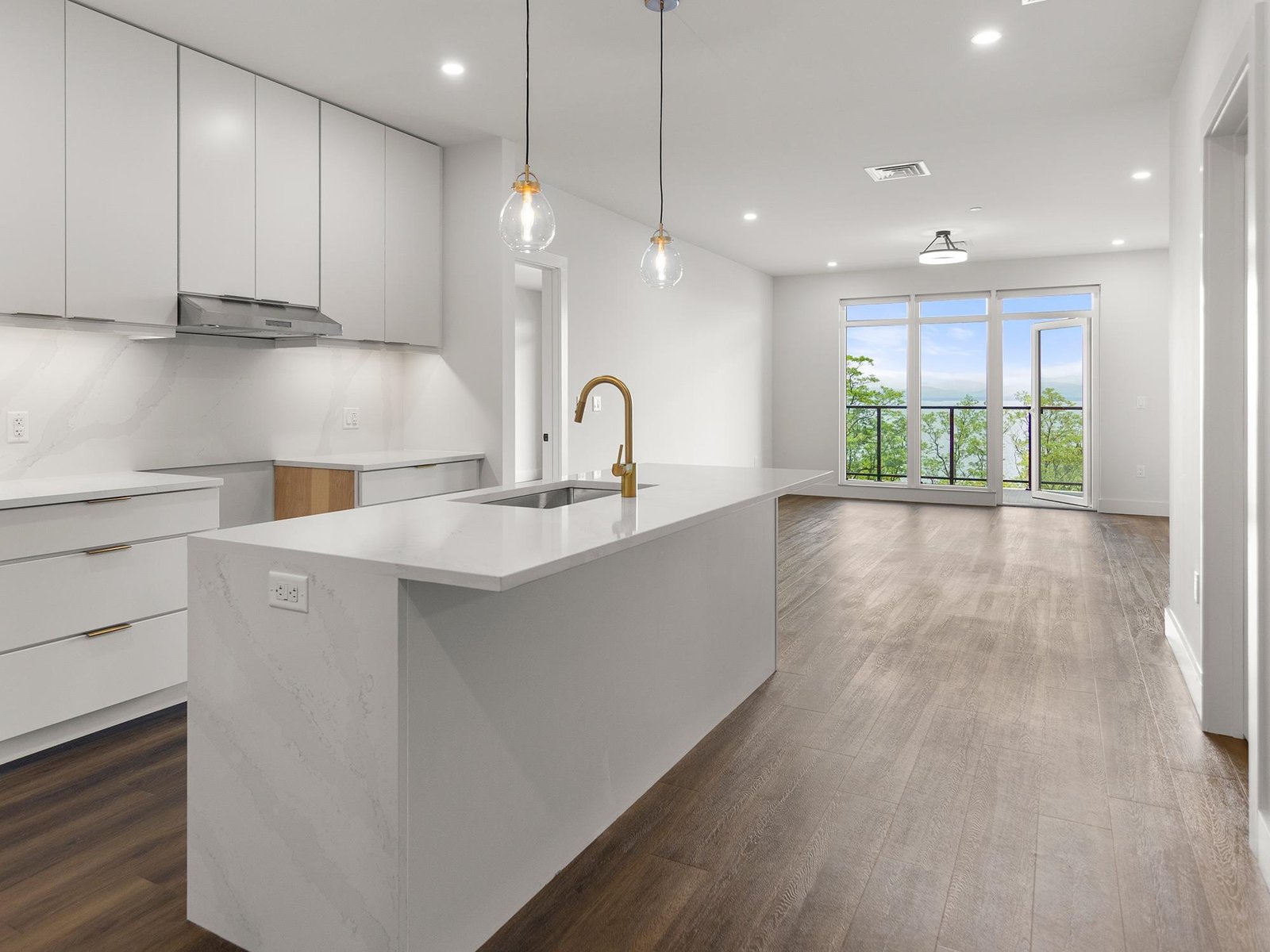 125 Cambrian Way, Unit 605