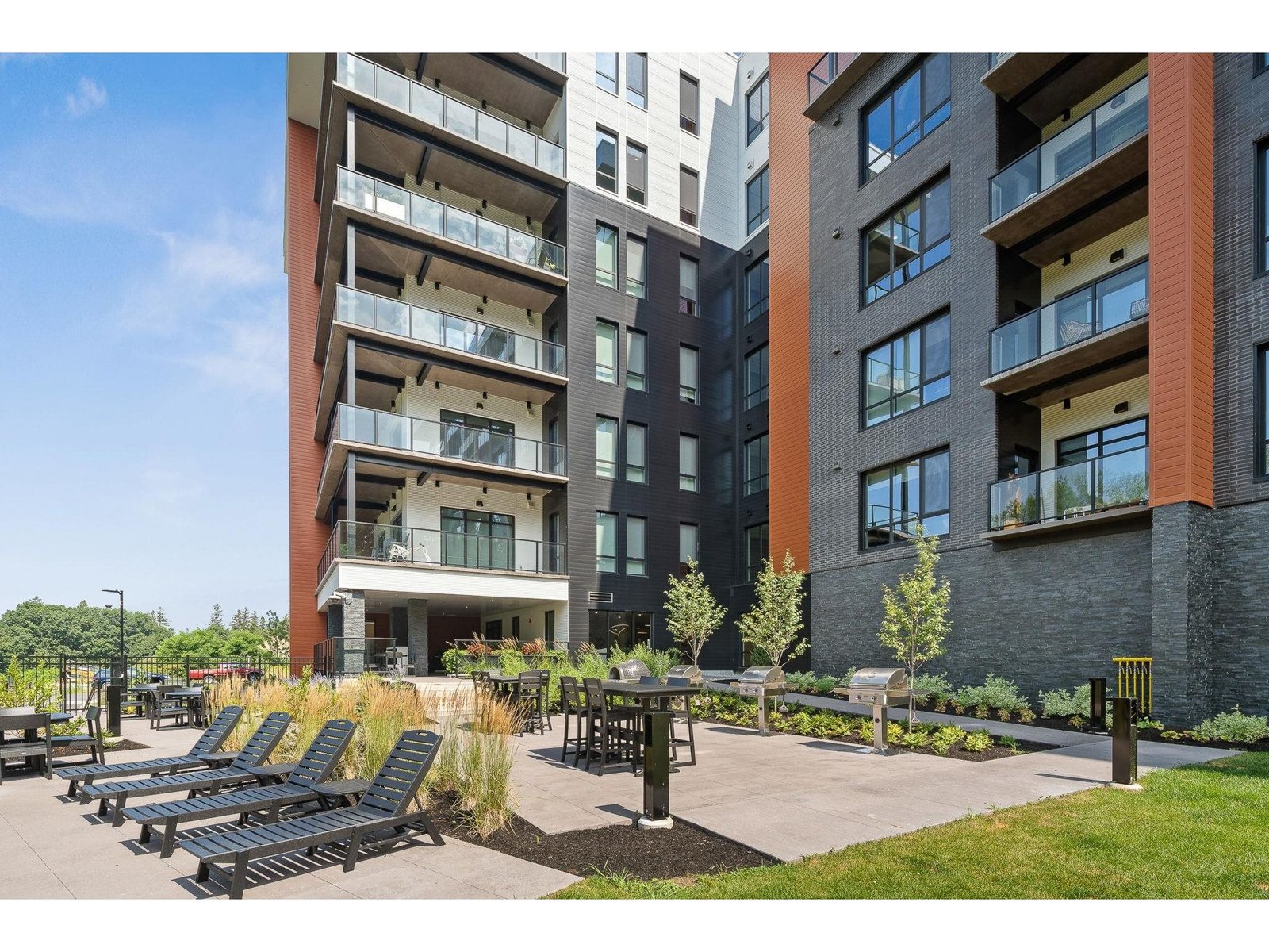 125 Cambrian Way, Unit 605