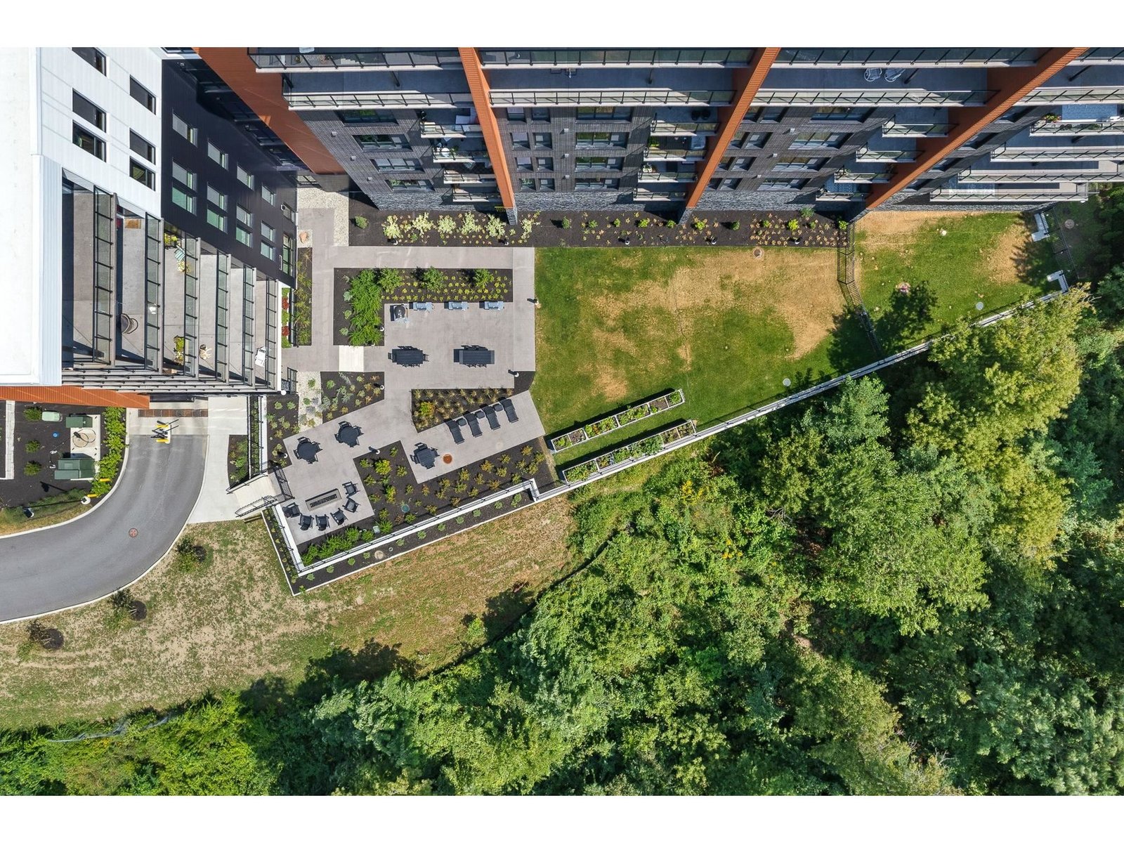 125 Cambrian Way, Unit 605