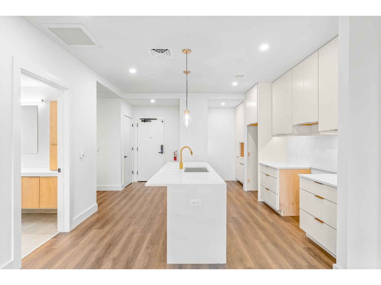 125 Cambrian Way, Unit 605
