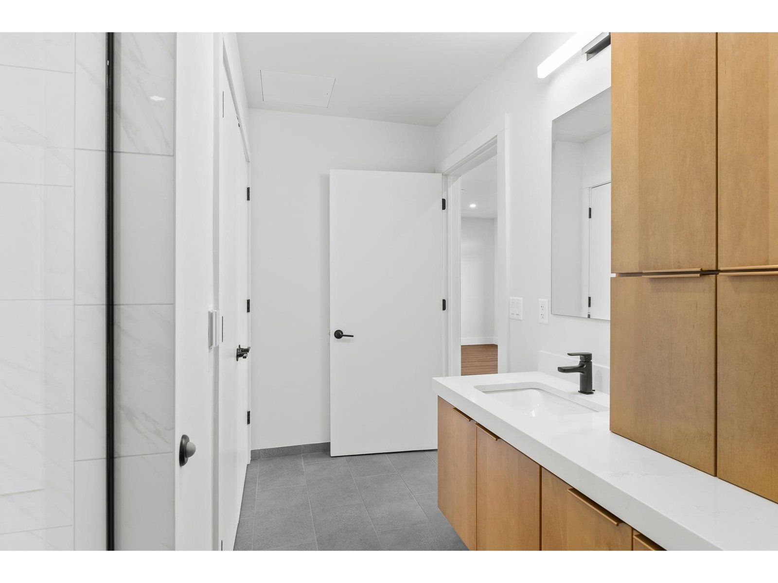 125 Cambrian Way, Unit 606