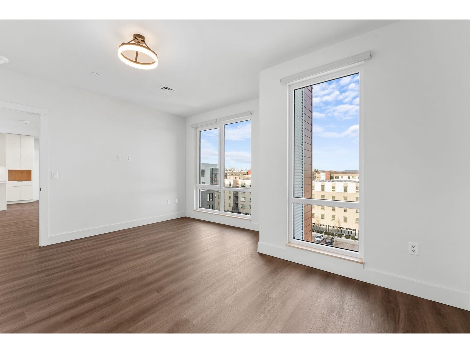 125 Cambrian Way, Unit 606