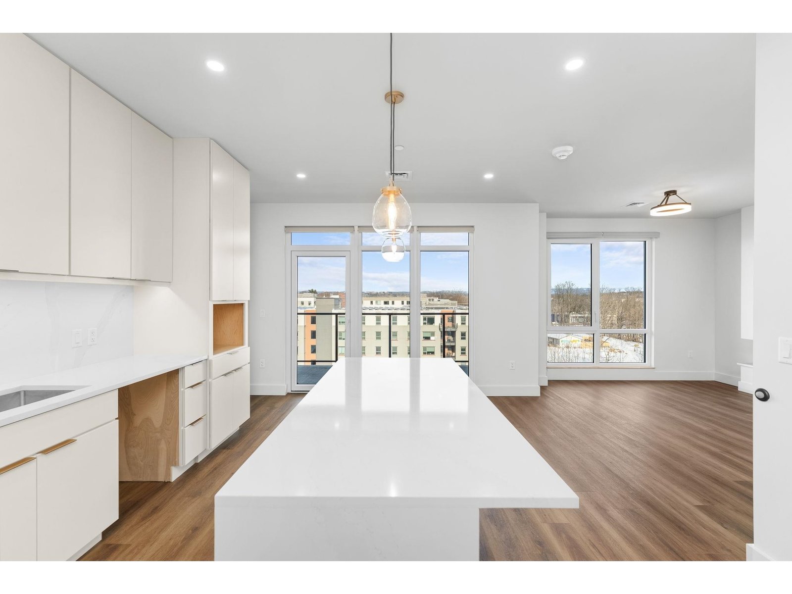 125 Cambrian Way, Unit 606