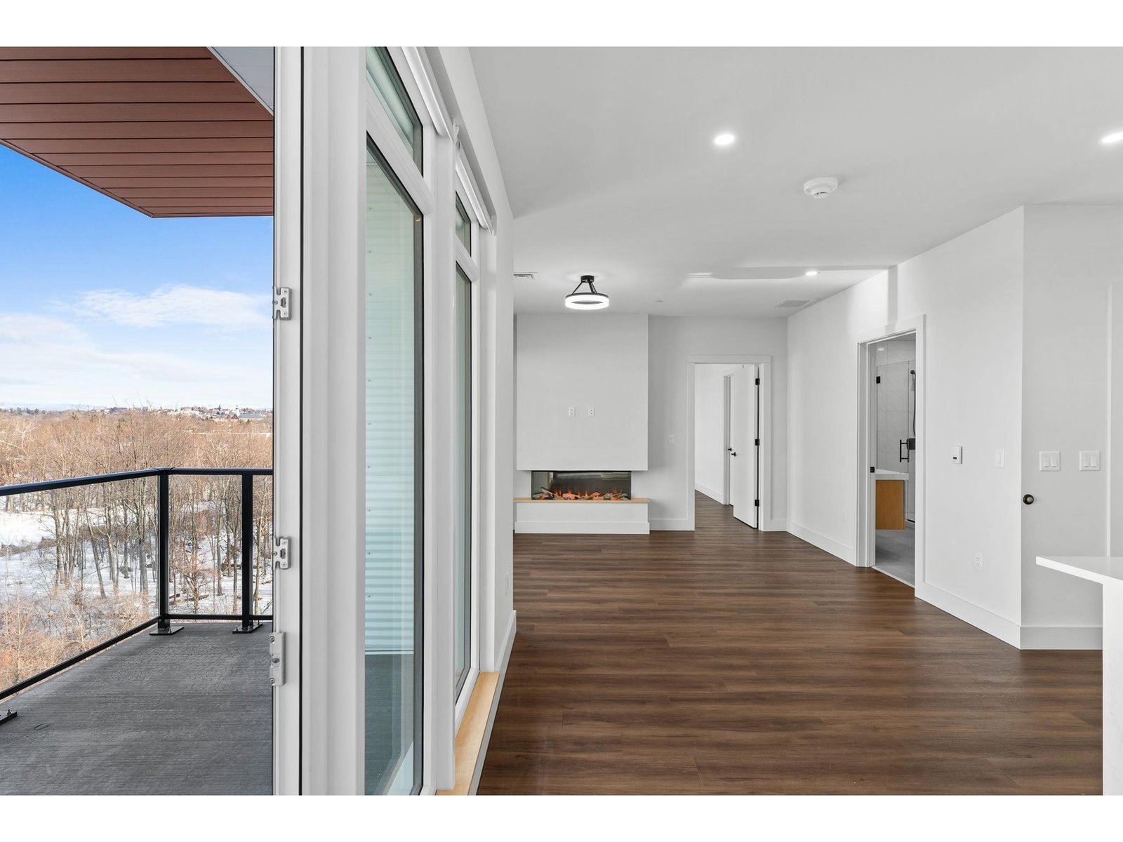 125 Cambrian Way, Unit 606