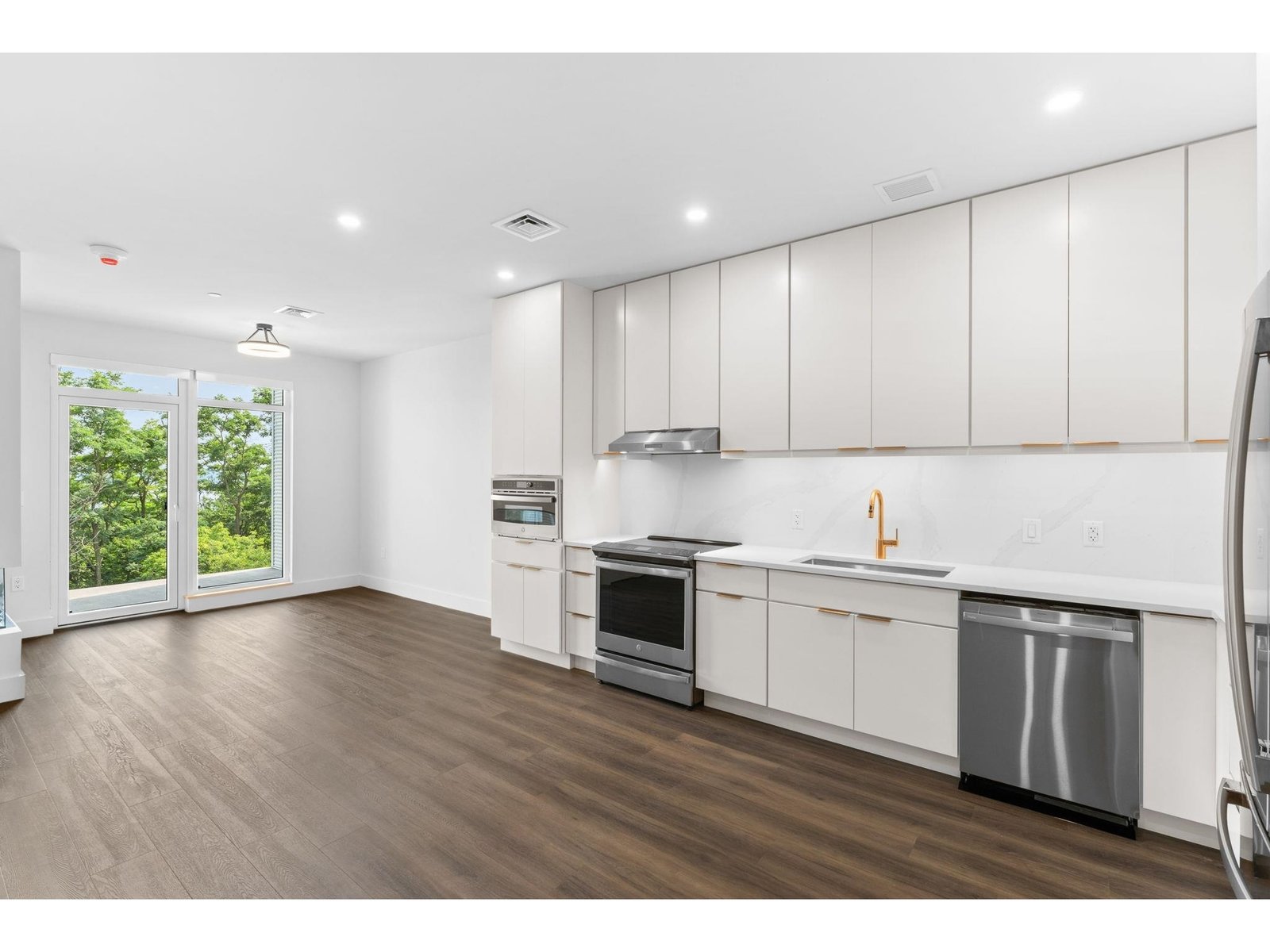 125 Cambrian Way, Unit 608