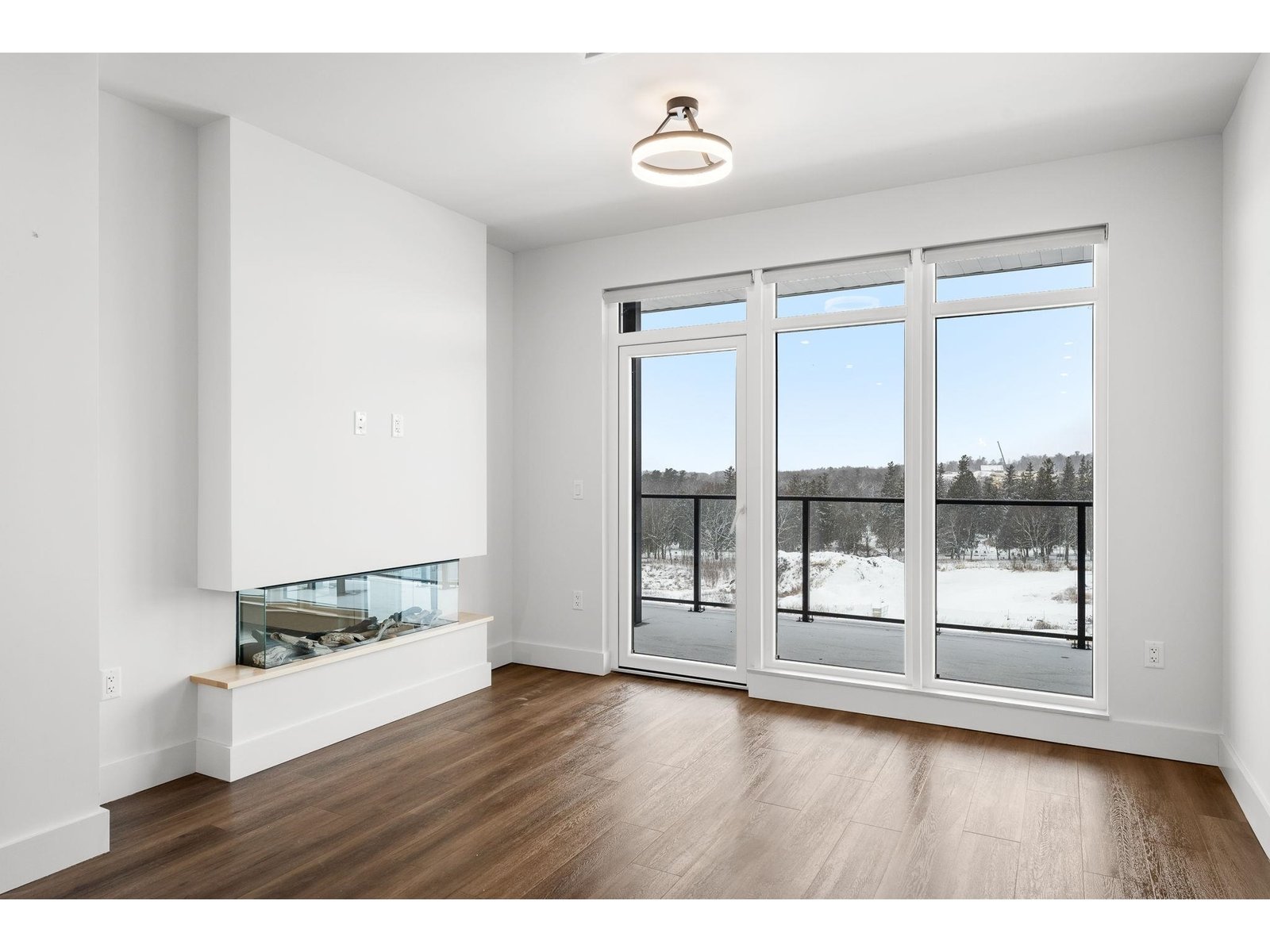 125 Cambrian Way, Unit 613