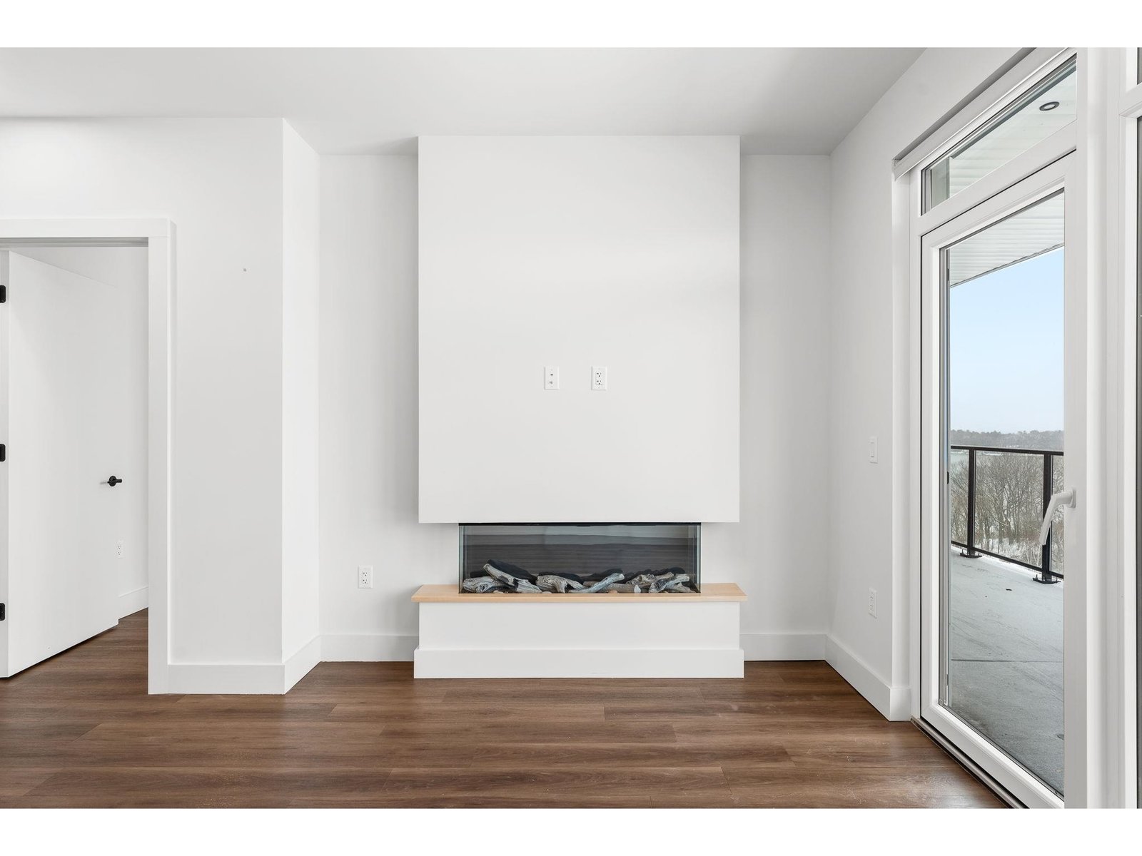 125 Cambrian Way, Unit 613