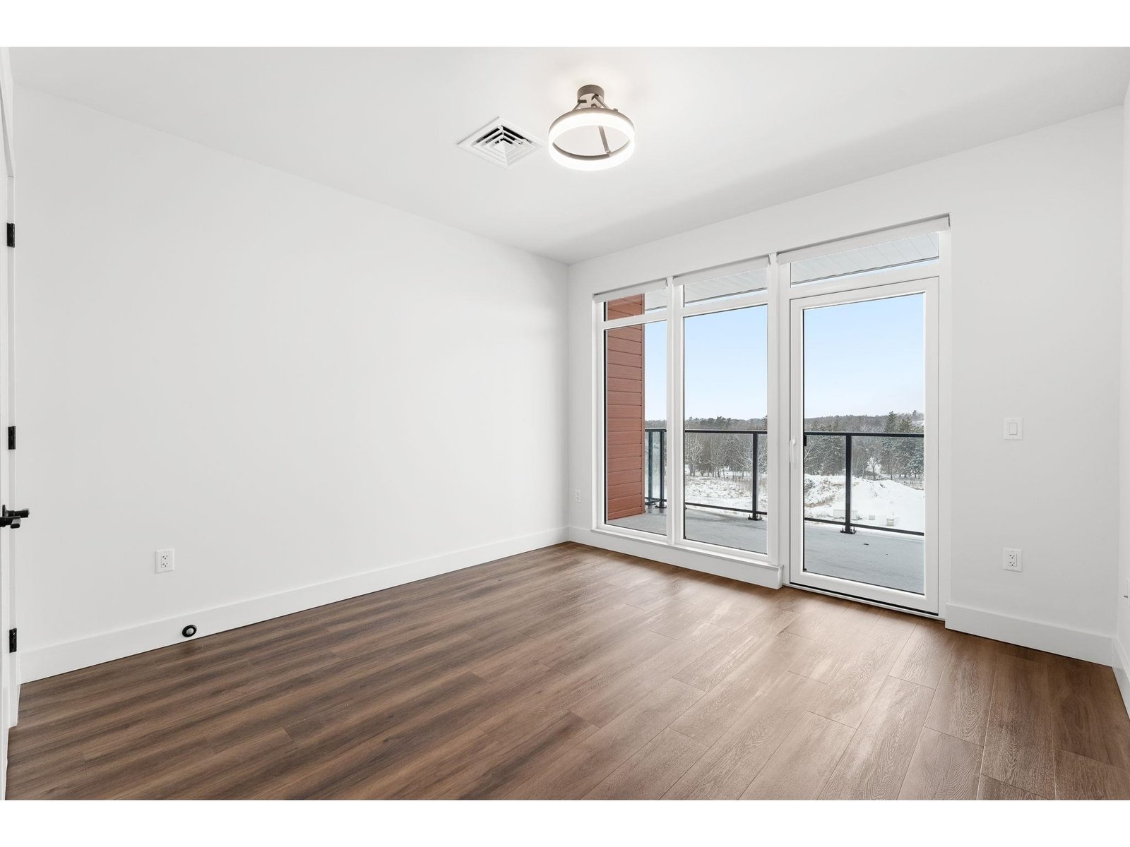 125 Cambrian Way, Unit 613