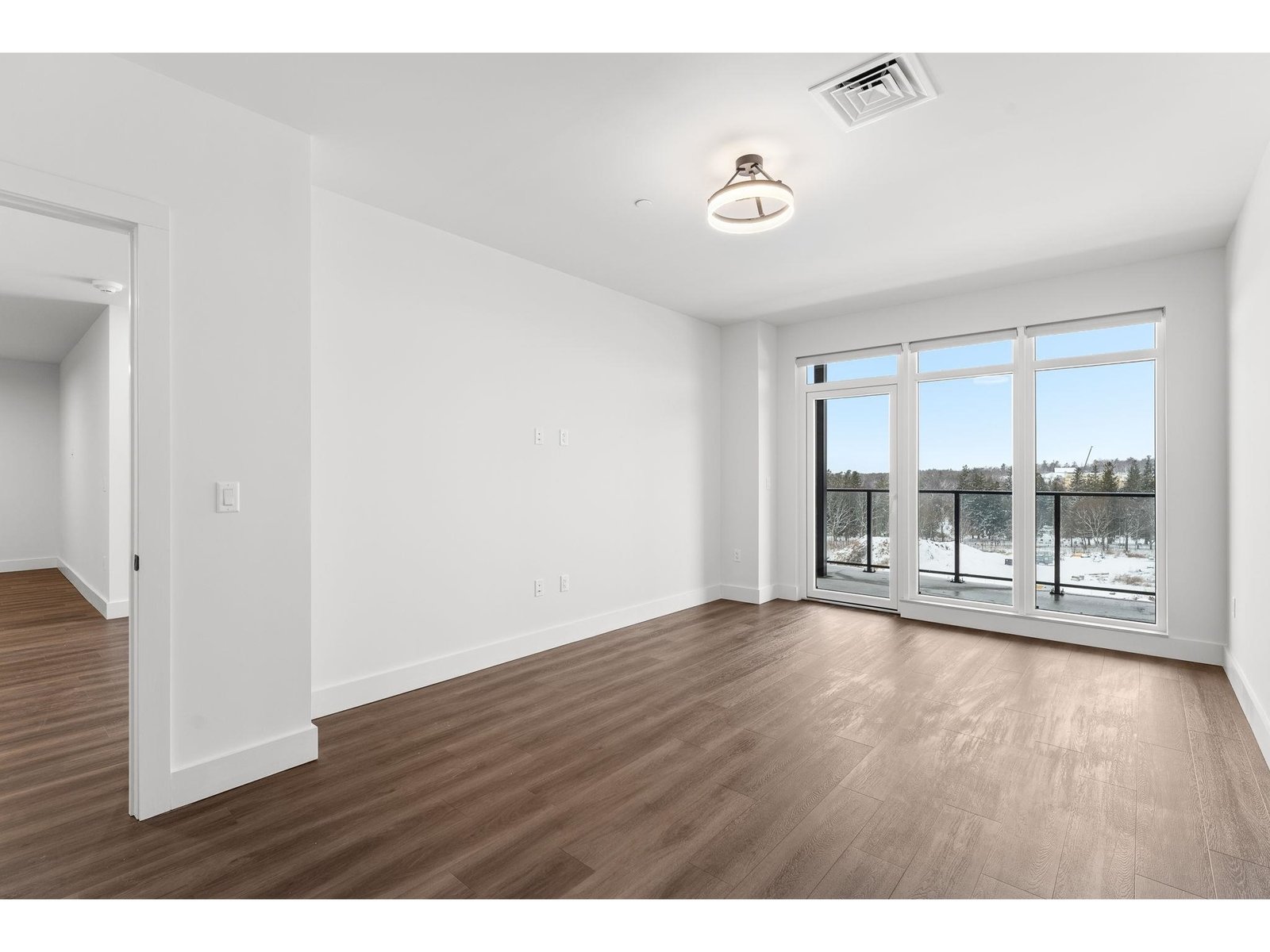 125 Cambrian Way, Unit 613