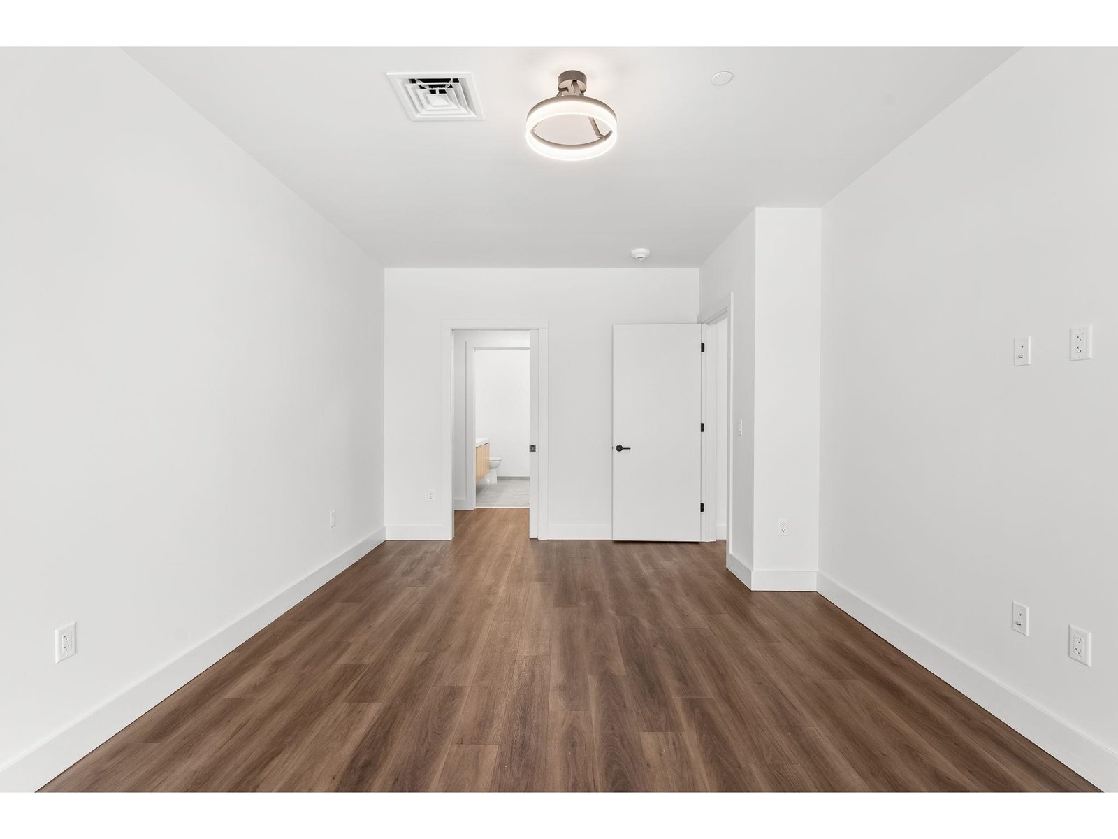125 Cambrian Way, Unit 613